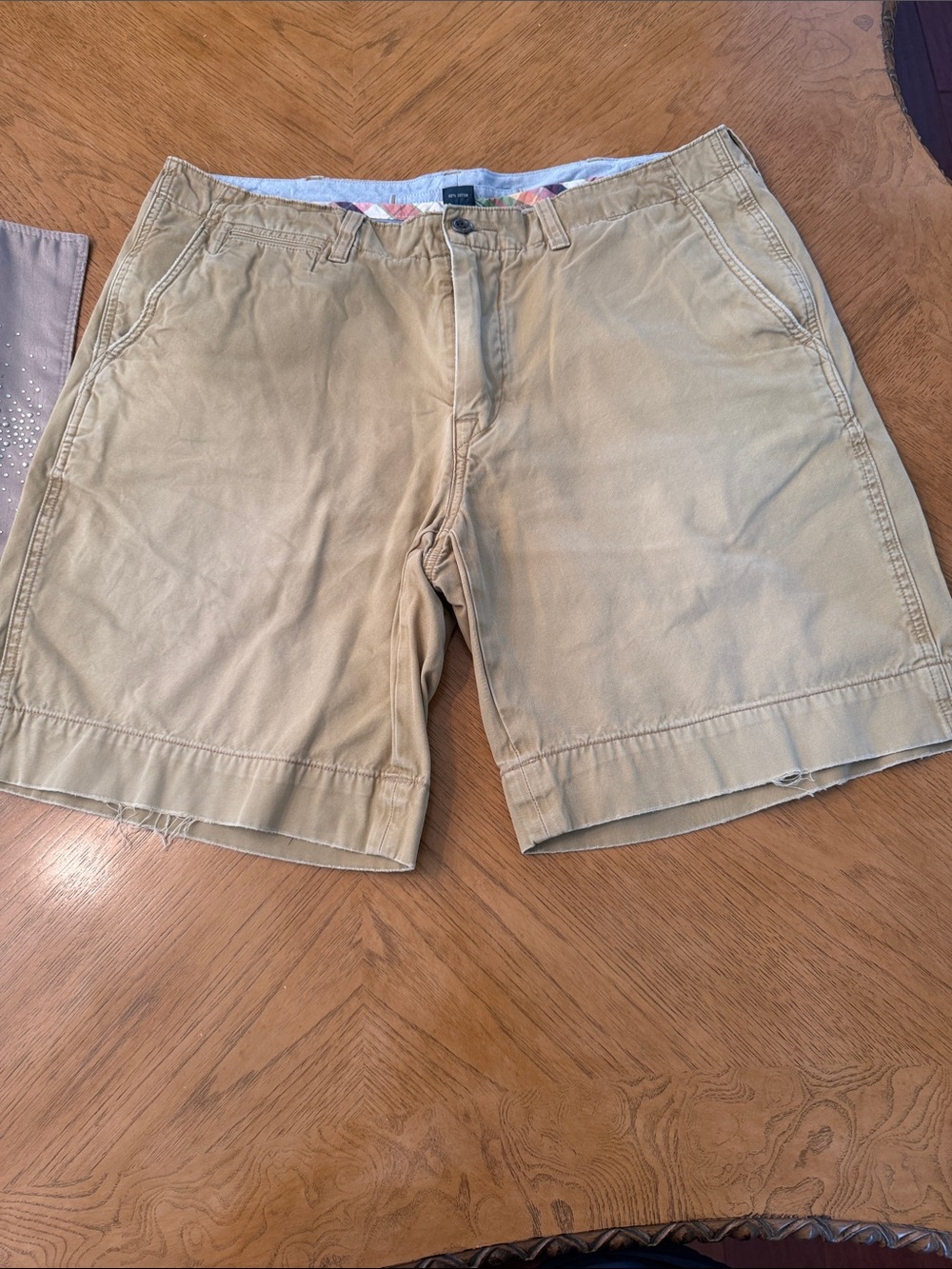 Polo by Ralph Lauren Tan Flat Front Men's Shorts Size 36
